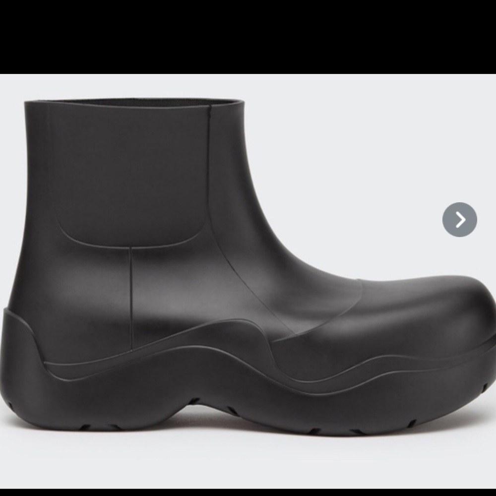 Bottega Venta Style - Rain Boot - Size 8